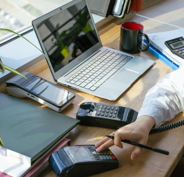 User navigating Creative Splits interface.